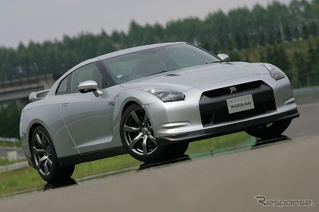 【日産 GT-R 発表】ボディは鉄、アルミ、カーボンの最適配置