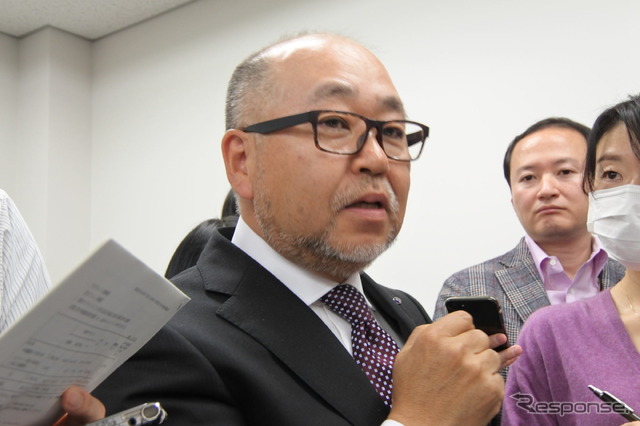 スバル 岡田稔明 取締役専務執行役員