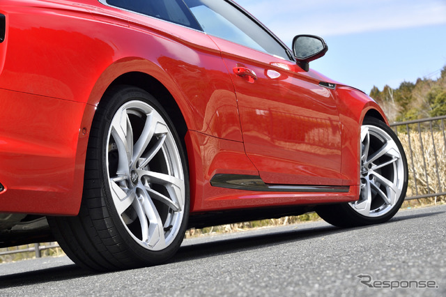 アウディ RS5 でKYB製ショックアブソーバの実力を試す