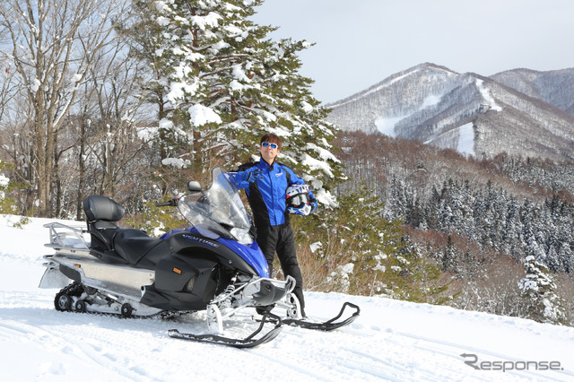 ヤマハのスノーモビルにタングラム斑尾で試乗