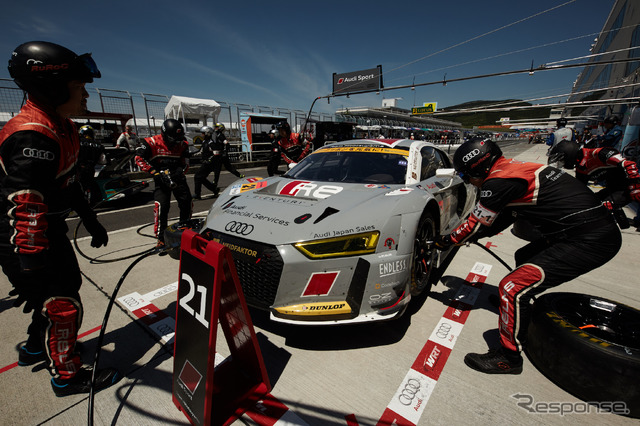 #21 Audi R8 LMS
