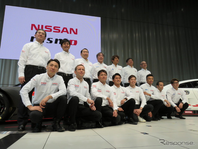日産GT500軍団の首脳、チーム監督、ドライバーたち。