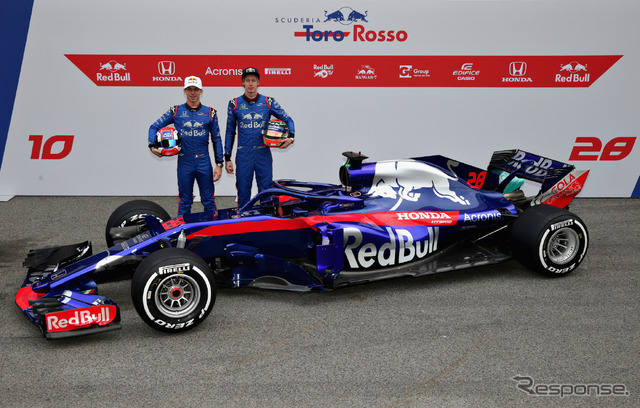 トロロッソSTR13・ホンダ（左＝#10 ガスリー、右＝#28 ハートレー）