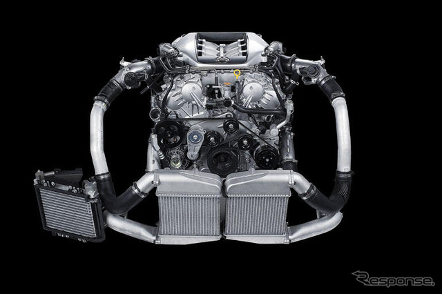 【日産 GT-R 発表】匠が組み上げる専用エンジン