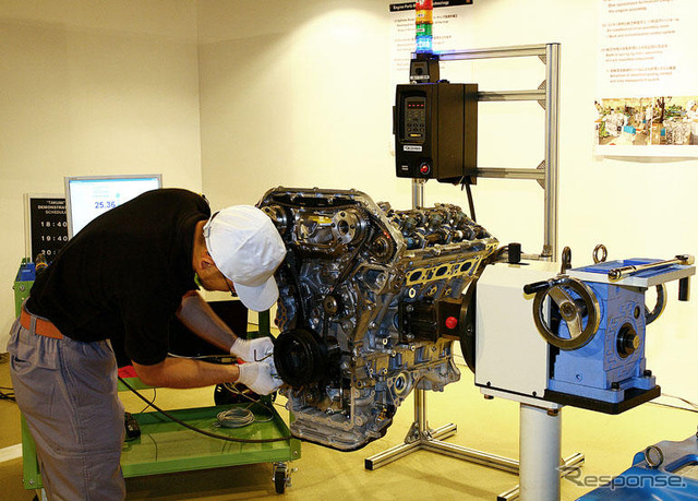 【日産 GT-R 発表】匠が組み上げる専用エンジン