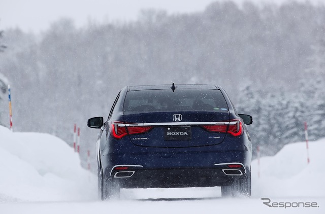 ホンダ レジェンド 新型(マイナーチェンジモデル)で豪雪の鷹栖試験場を走った