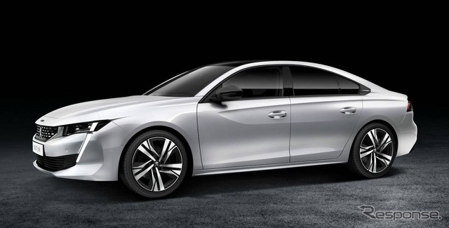 新型プジョー508GTライン