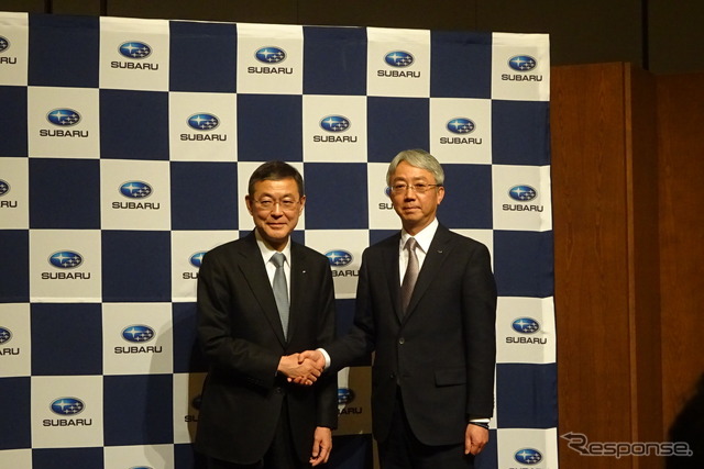 スバルの吉永現社長（左）と次期社長の中村専務