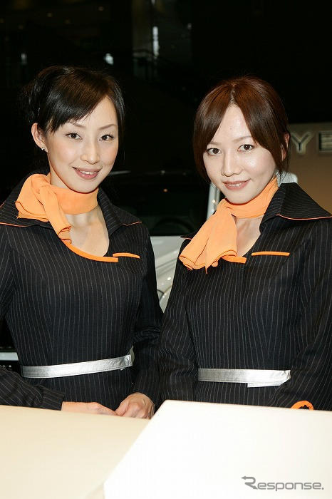 【東京モーターショー07】コンパニオン写真蔵…マイバッハ