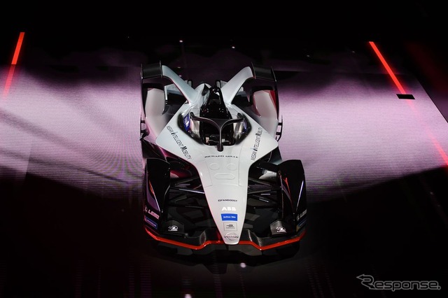 日産のフォーミュラE参戦マシンのカラーリングコンセプト(ジュネーブモーターショー2018)