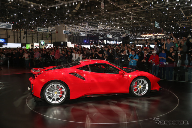 フェラーリ488ピスタ(ジュネーブモーターショー2018)