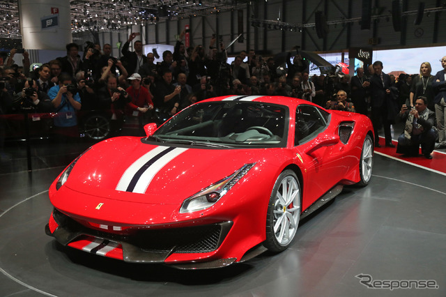 フェラーリ488ピスタ(ジュネーブモーターショー2018)