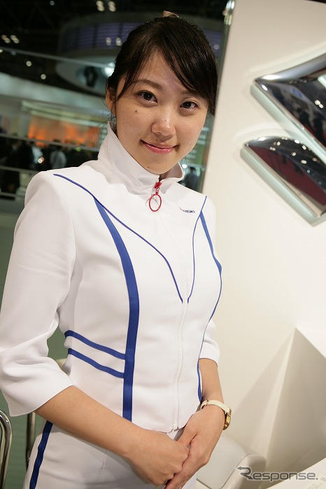【東京モーターショー07】コンパニオン写真蔵…スズキ 四輪