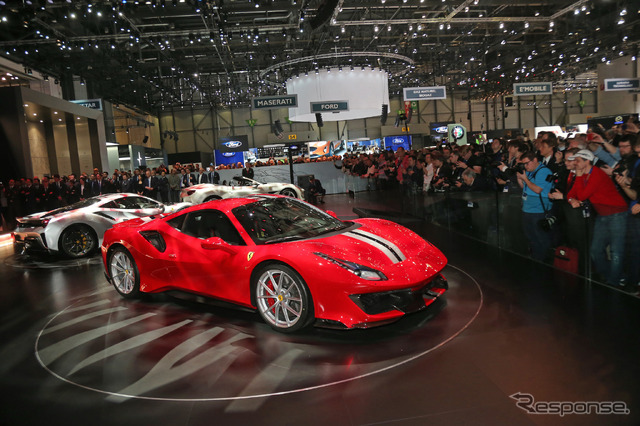 フェラーリ488ピスタ(ジュネーブモーターショー2018)