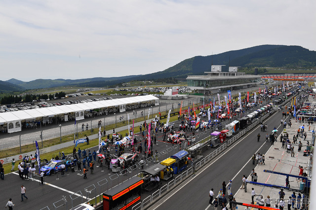 2017年SUPER GT オートポリス戦の模様（当時は5月開催）。