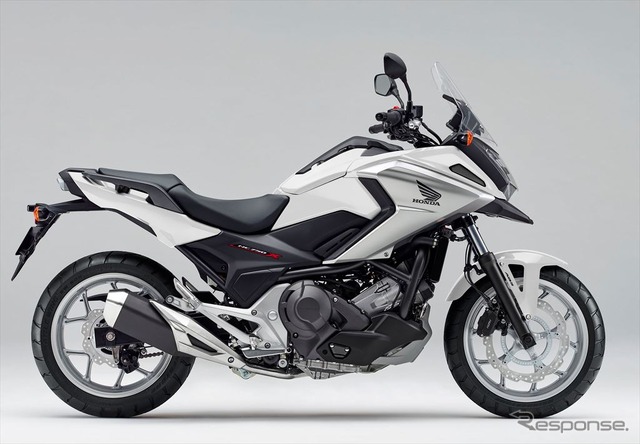 ホンダ NC750X デュアルクラッチトランスミッション<ABS>Eパッケージ(パールグレアホワイト)