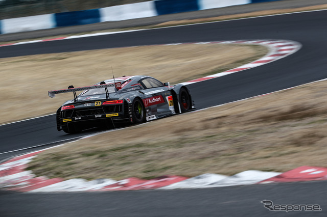 GT300クラス2日目総合3位タイムの#21 アウディ。