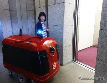 宅配ロボット キャリロデリバリー