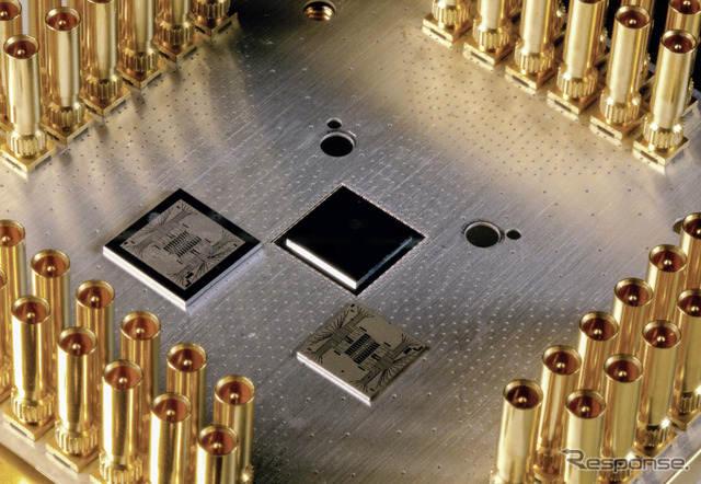 グーグルの量子コンピューターのチップ