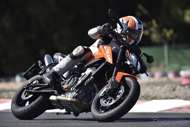 KTM 790DUKE