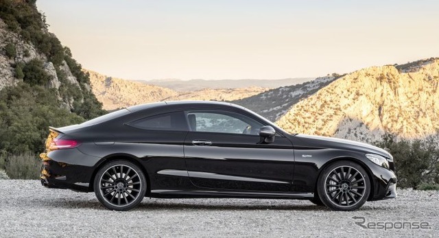 メルセデスAMG C43 4MATICクーペ 改良新型