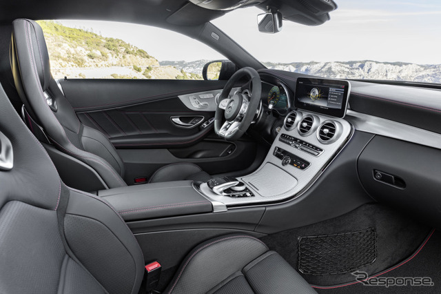 メルセデスAMG C43 4MATICクーペ 改良新型