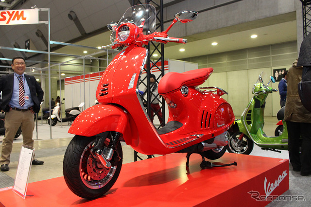 Vespa 946(RED)(東京モーターサイクルショー2018)