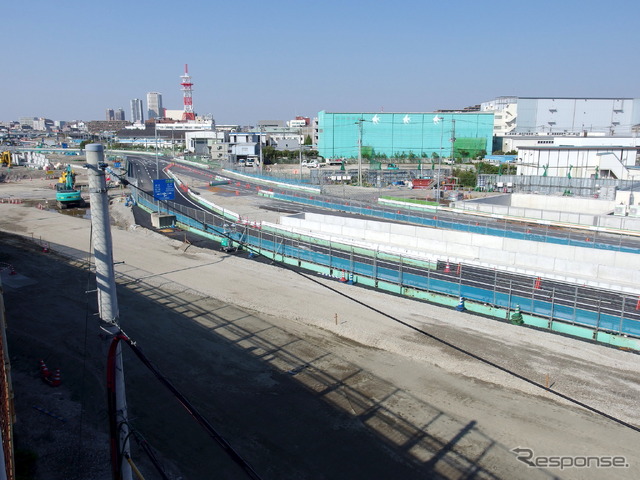 県道市川浦安線新行徳橋北詰から北を見る(3月25日)。