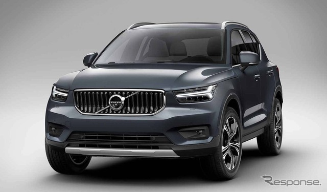 ボルボ XC40インスクリプション