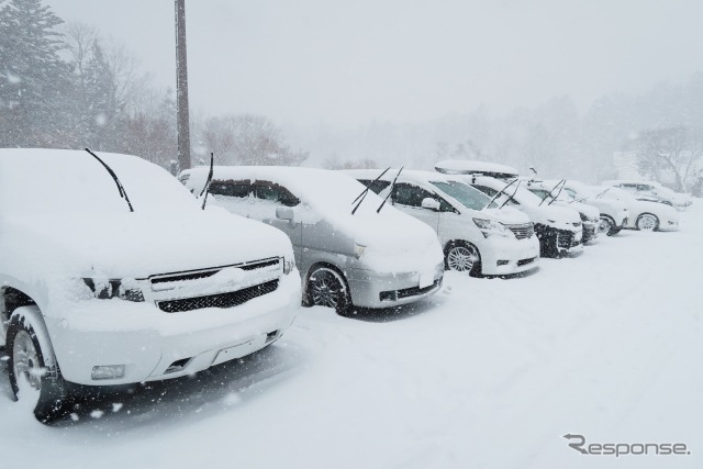 雪（イメージ）