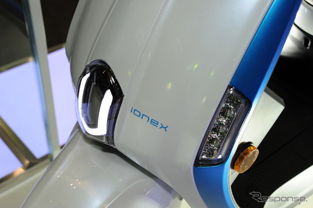 キムコMANY EV / iONEX(東京モーターサイクルショー2018)