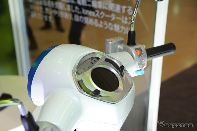 キムコMANY EV / iONEX(東京モーターサイクルショー2018)