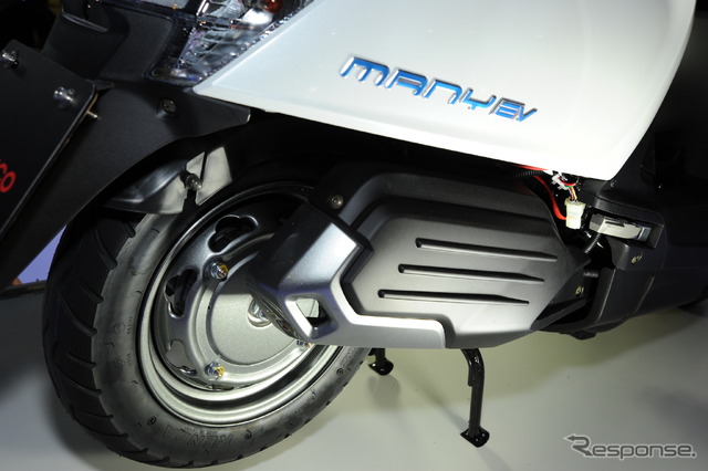 キムコMANY EV / iONEX(東京モーターサイクルショー2018)