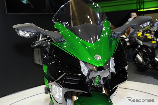 カワサキ Ninja H2 SX SE(東京モーターサイクルショー2018)
