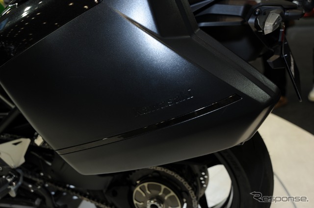 カワサキ Ninja H2 SX SE(東京モーターサイクルショー2018)