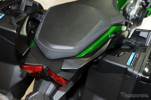 カワサキ Ninja H2 SX SE(東京モーターサイクルショー2018)