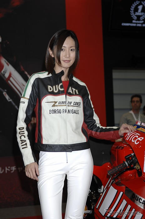【東京モーターショー07】コンパニオン写真蔵…ドゥカティ