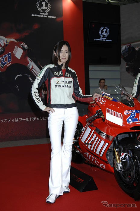【東京モーターショー07】コンパニオン写真蔵…ドゥカティ