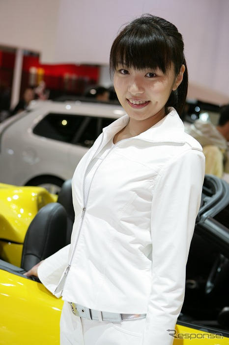 【東京モーターショー07】コンパニオン写真蔵…GM その2
