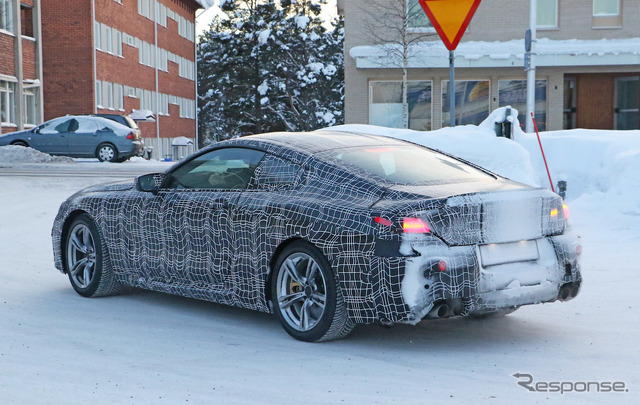 BMW M8クーペ スクープ写真