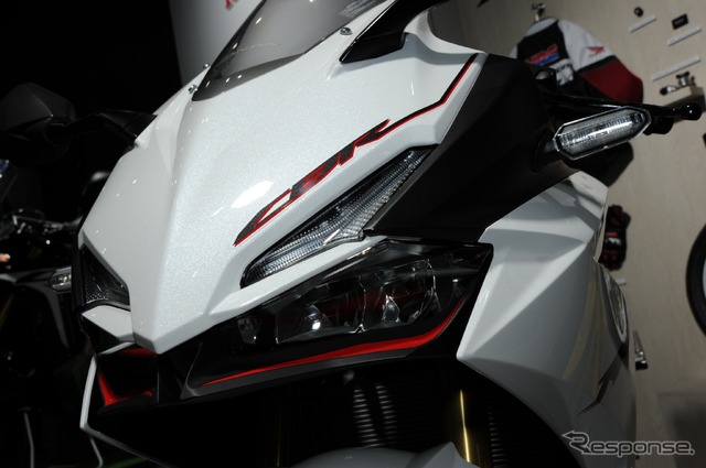 ホンダ CBR250RR(東京モーターサイクルショー2018)