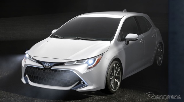 トヨタ・カローラ・ハッチバック 新型のXSE