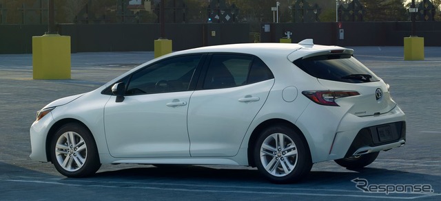 トヨタ・カローラ・ハッチバック 新型のXSE