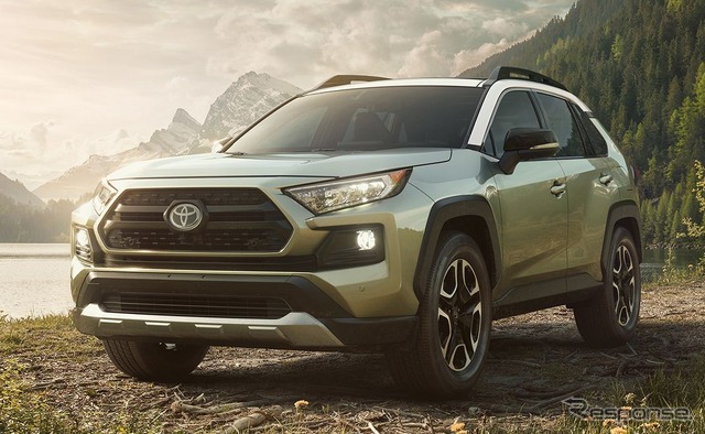新型トヨタ RAV4 アドベンチャー