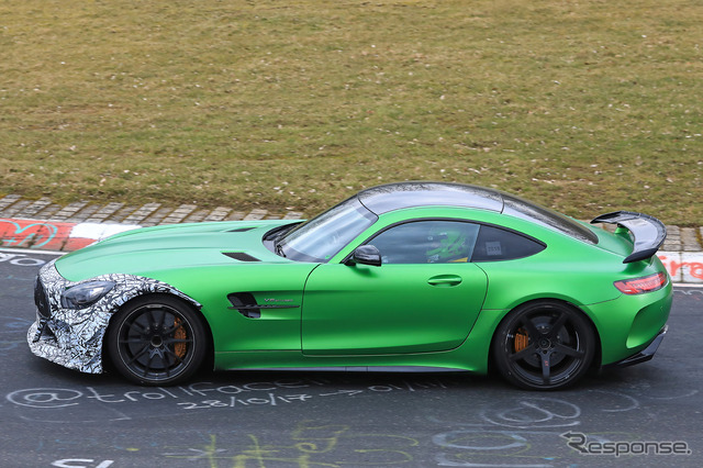 メルセデス AMG GT R 謎の新型車スクープ写真