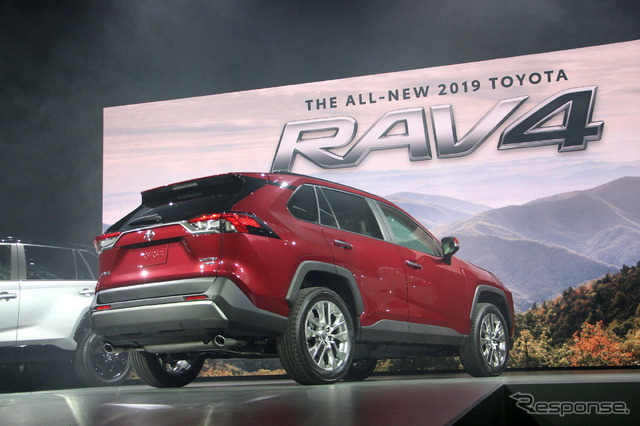 トヨタRAV4新型(ニューヨークモーターショー2018)
