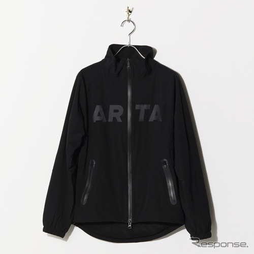 ARTA ナイロンパーカー