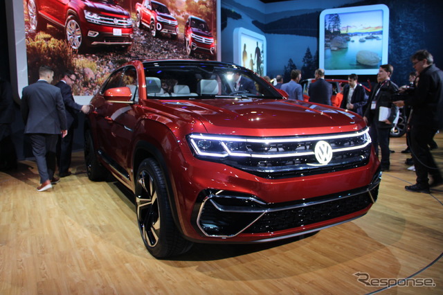 VWアトラス・クロススポーツ(ニューヨークモーターショー2018)