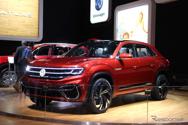 VWアトラス・クロススポーツ(ニューヨークモーターショー2018)