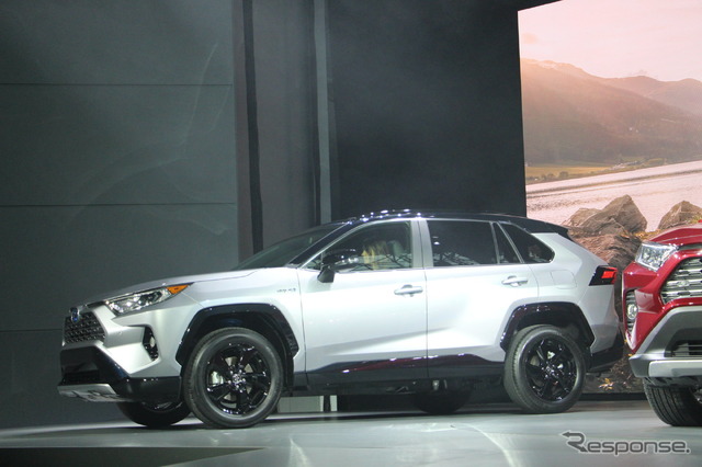 トヨタRAV4新型